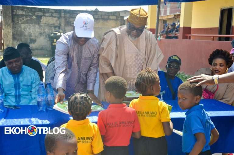 Lagosians of Chicago Renovate Amuwo-Olofin Primary School