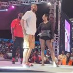 Tiwa Savage Gifts Fan $1,000 at Calabar Carnival Show