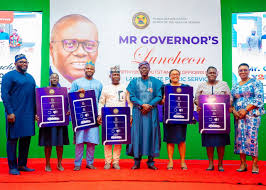 Governor Sanwo-Olu Rewards 177 Outstanding Lagos Public Servants with Cars