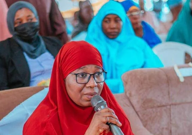 Jigawa First Lady Distributes Maternity Kits to Pregnant Women