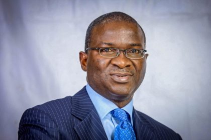 Renewable Energy Law in Focus as Fashola Writes Foreword to New Nigerian Text