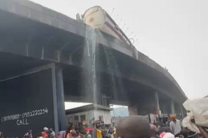 Diesel tanker overturns in Lagos (Photo: ChannelsTV)