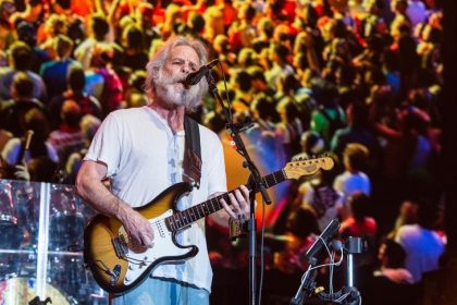 Grateful Dead Co-Founder Bob Weir Dies at 78