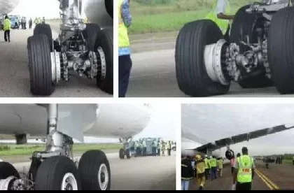 Qatar Airways Plane Lands In Lagos