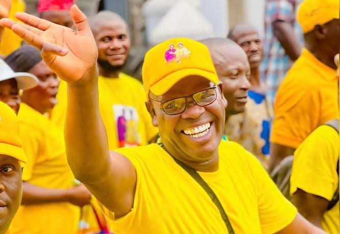 EDITOR’S PICK Pune Murder: Nigerians Held for Beating Friend to Death Over Romantic Dispute Opposition’s Outrage Over US Lobbying “Orchestrated and Misguided” – APC PHOTOSTORY: Family and Friends Pay Tribute to Erelu Aminat Titilo