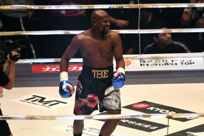 Mayweather Confirms Boxing Comeback
