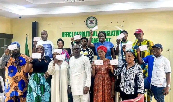 ‎Sanwo-Olu Administration Supports 300 Residents with Eko Cares Cheques