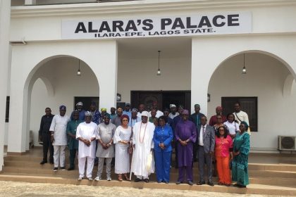 Oba Olukayode Olufolarin Ogunsanwo (Telade IV), the Alara of Ilara, with members of the LASU management, traditional rulers, and others during a courtesy visit in honour of his appointment as LASU Chancellor