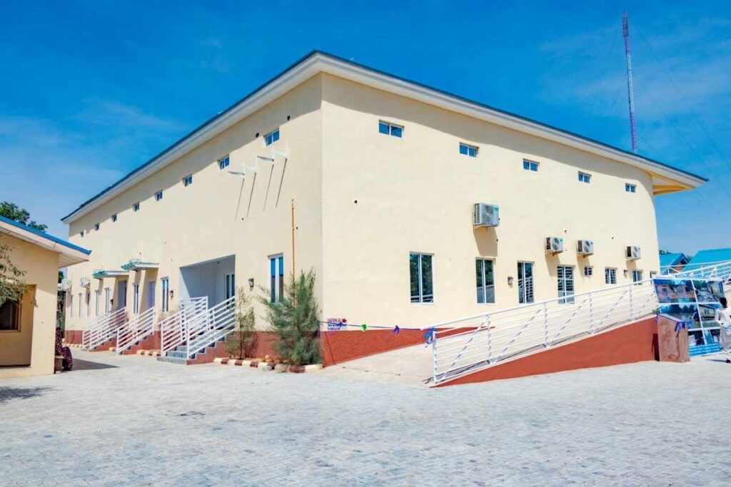 FG Commissions $406,000 Vaccine Cold Chain Facility in Borno