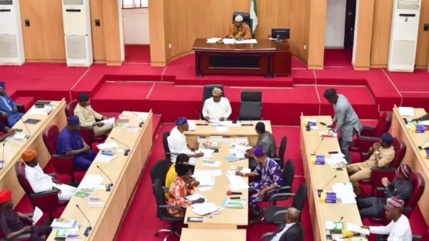 Osun Lawmakers Defect From PDP