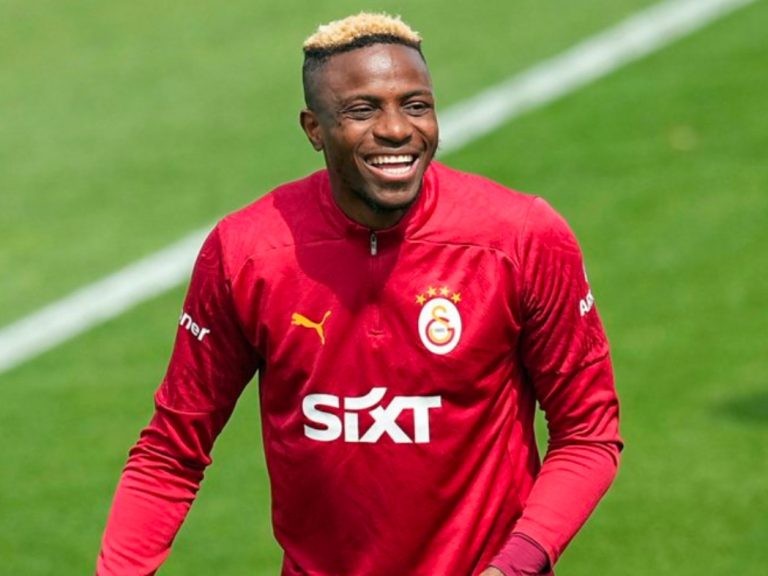 Barcelona Eye Osimhen as Lewandowski Successor