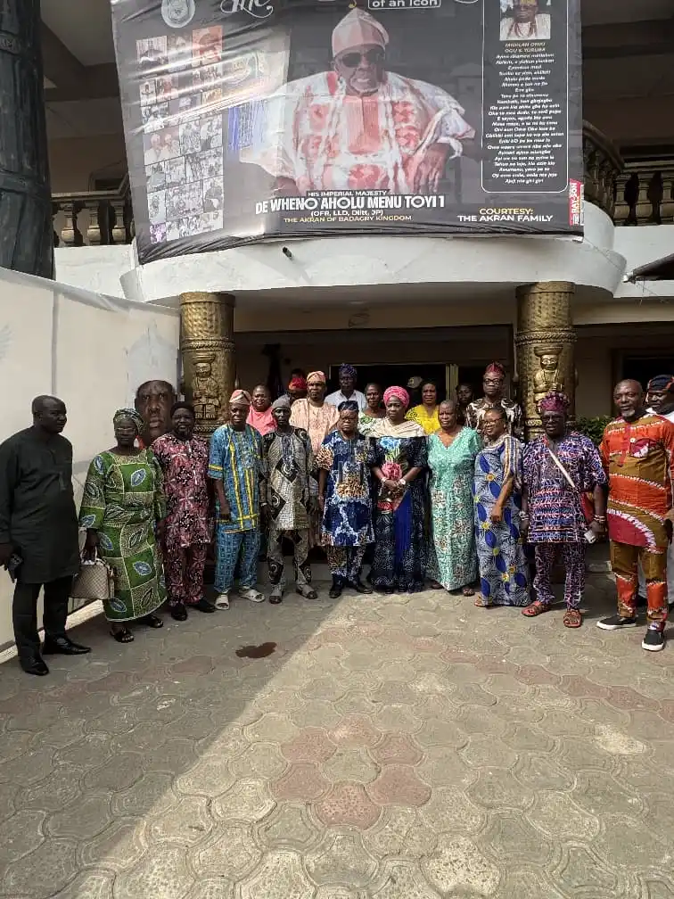 Abike Dabiri-Erewa Pays Condolence Visit to Late Akran of Badagry’s Palace