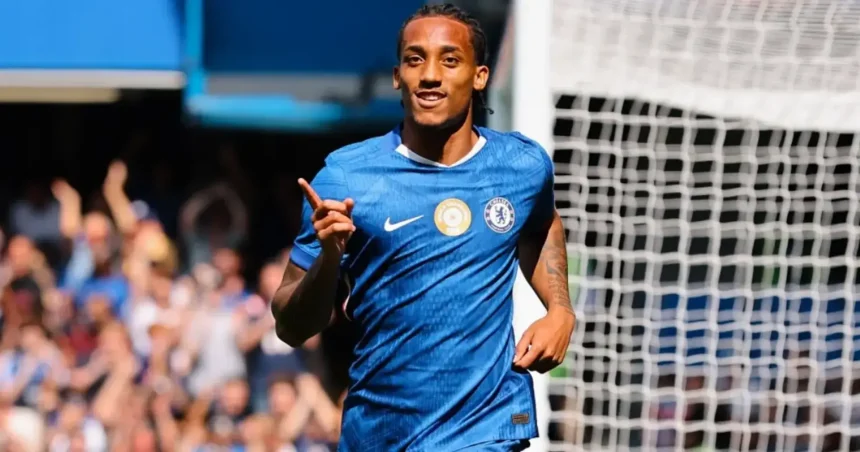 Rosenior Backs Joao Pedro to Become World-Class Striker