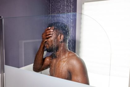 6 Health Benefits of Taking a Cold Shower Every Morning