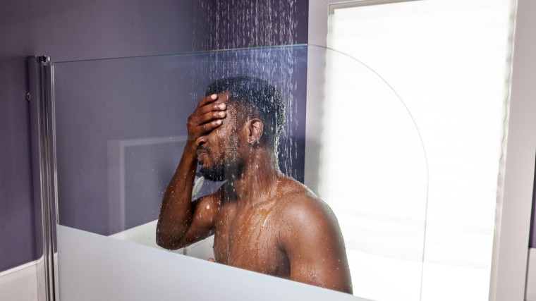 6 Health Benefits of Taking a Cold Shower Every Morning