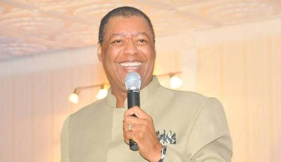 Gospel Icon Ron Kenoly Dies at 81