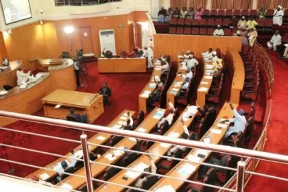 Makoko, Shogunle: Lagos Lawmakers Give Two Weeks for Reconciliation