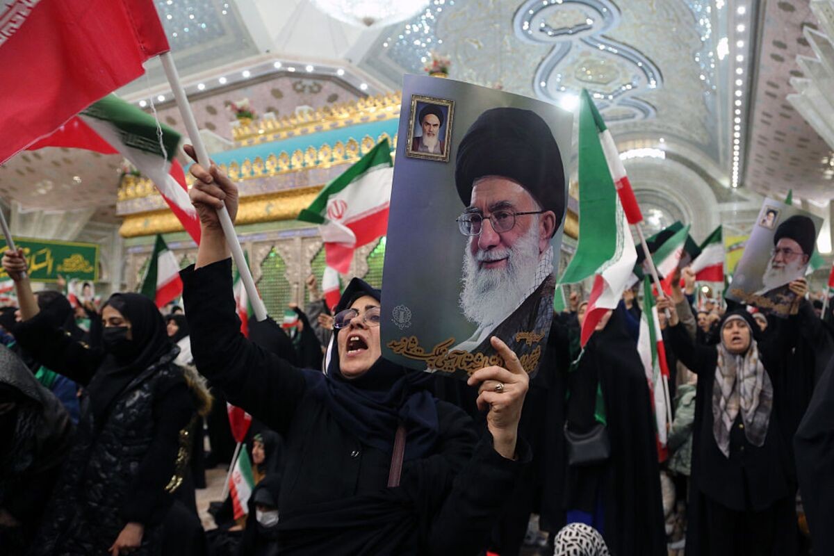 Iran Warns US Against Ground Invasion After Khamenei Strike