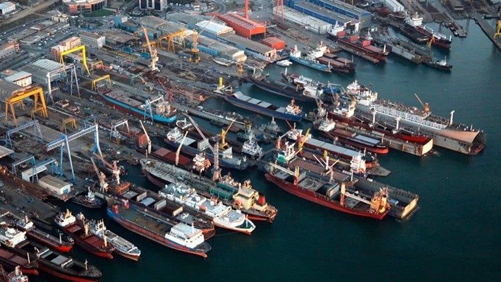 Lagos Ports Discharge 21 Ships Carrying Petroleum, Food, and Cargo