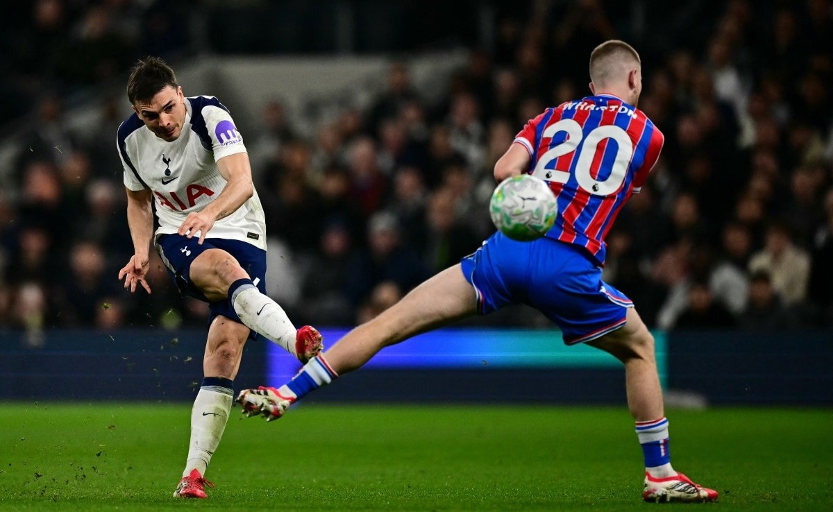 Spurs Relegation Fears Grow After Palace Defeat