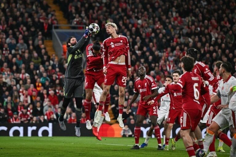 Liverpool Advance with 4-0 Win Over Galatasaray