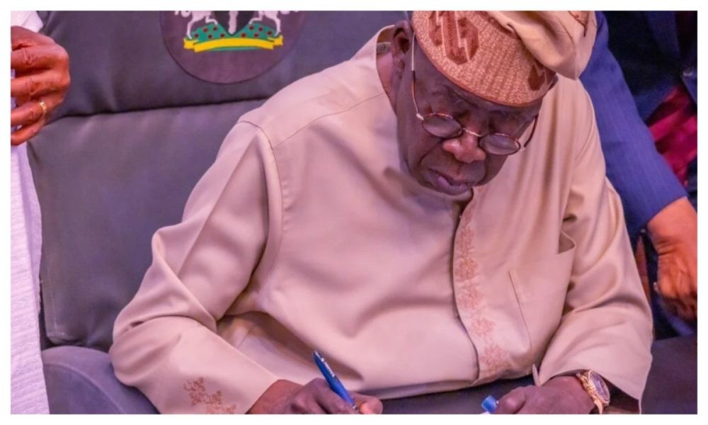 Tinubu Approves ₦1trn Road Projects, Plans New Carter Bridge