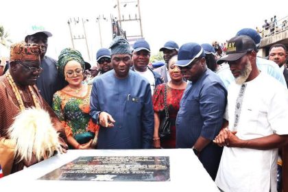 Sanwo-Olu Commissions Electrification Projects in Badagry