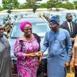 Sanwo-Olu Equips Level 17 Officers with Vehicles to Enhance Service Delivery