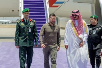 Zelenskiy Visits Saudi Arabia to Boost Middle East Ties