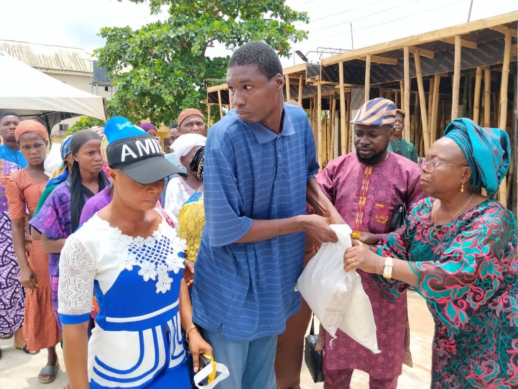 Epe Club Doubles Food Distribution at CNI Outreach
