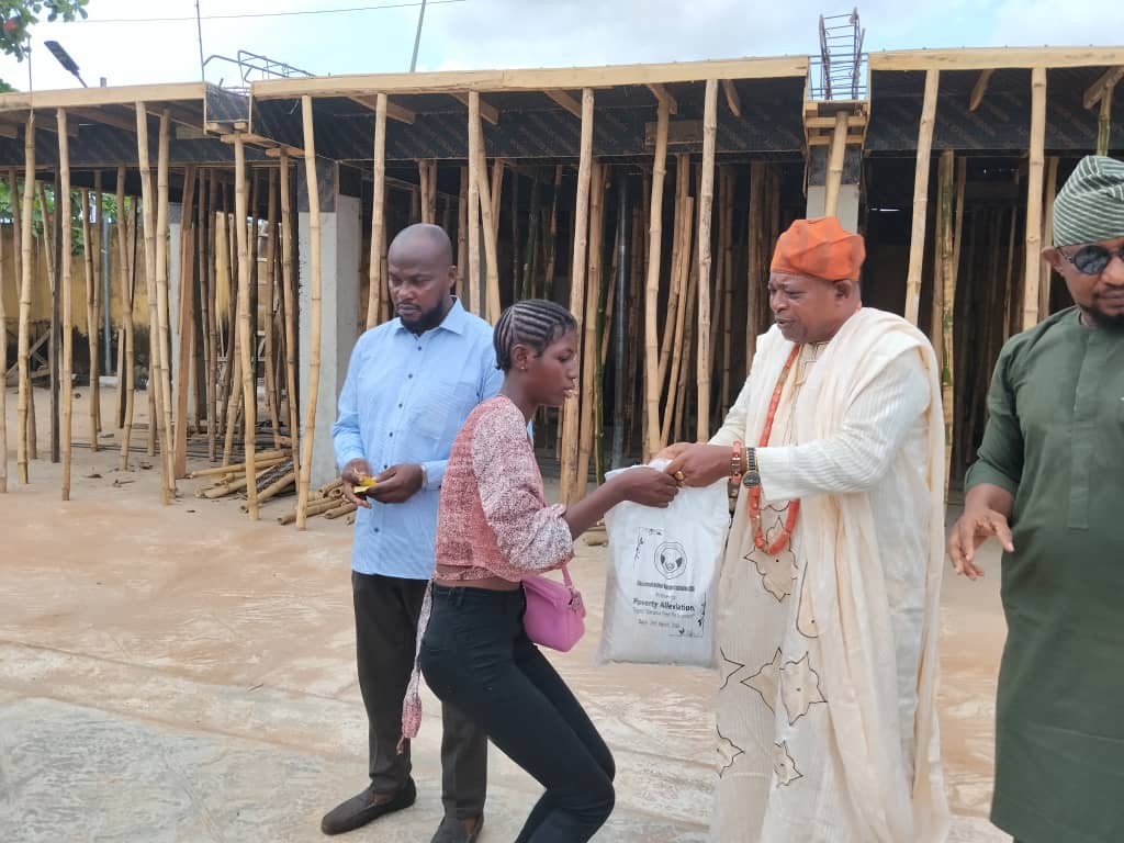 Epe Club Doubles Food Distribution at CNI Outreach