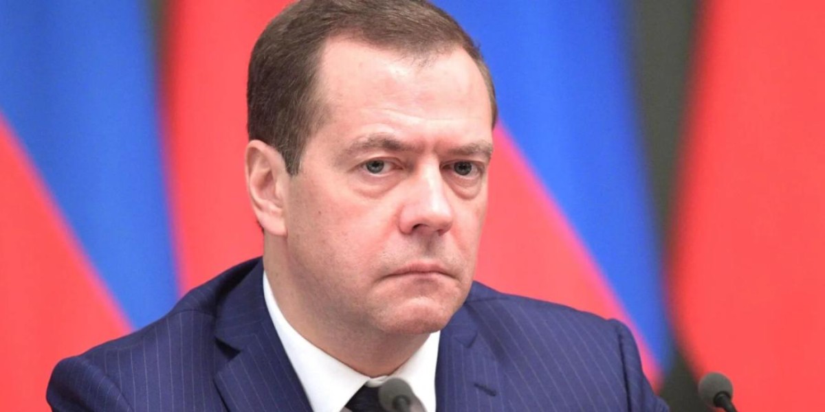 Trump's Insane Course In Iran Is Triggering World War III, Russian Ex-President Medvedev Warns