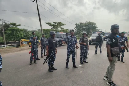 Police Reopen Lagos-Badagry Expressway After Deadly Communal Clash