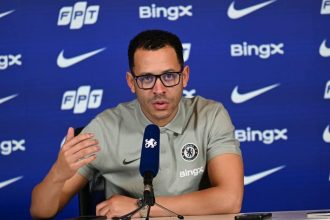 Rosenior Defends Jorgensen After Chelsea’s 5–2 Defeat To PSG