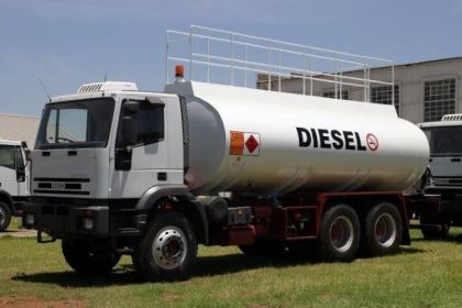 BREAKING: Diesel Tanker Overturns at Poka, Epe Residents Cry Out Over Rising Fatalities