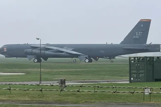 US B-52 Bombers Land in UK Amid Iran Tensions