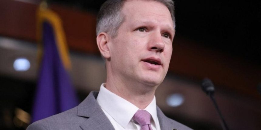 US Senator Claims Old Dominion Attacker Met ISIS Operatives in Nigeria