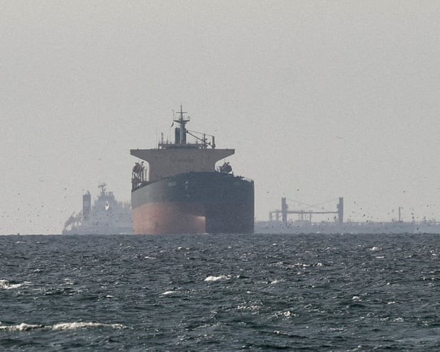 Ships Hold Back Despite Hormuz Ceasefire