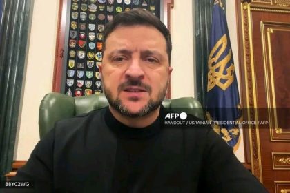 Easter Truce Expires as Ukraine and Russia Exchange Accusations of Violations