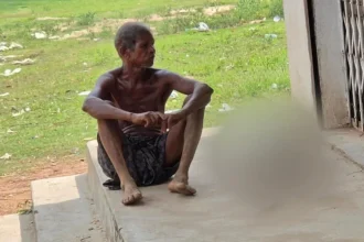 Man Takes Sister’s Remains to Bank - Sparks Outrage in India