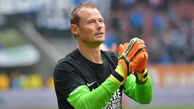 Alex Manninger Dies at 48 in Train Accident