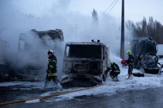 Ukraine Accuses Russia of Violating Easter Ceasefire