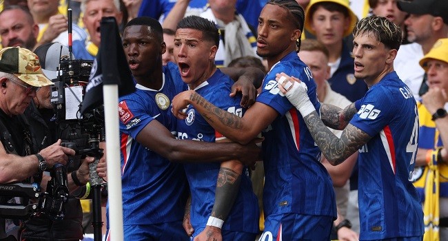 Fernandez Fires Chelsea Past Leeds Into FA Cup Final