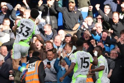 Man City Thrash Chelsea 3-0, Close Gap On Arsenal In Title Race