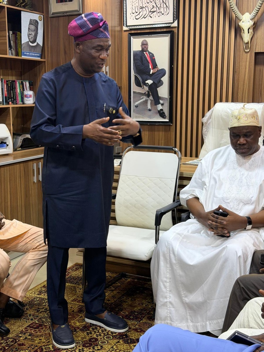 Lagos State Deputy Governor, Obafemi Hamzat speaking during a consultative visit to former Lagos Assembly Speaker, Adeyemi Ikuforiji