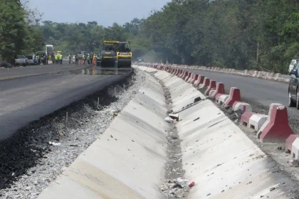 Angry Youths Barricade Benin-Lagos Road, Decry Rising Cost of Living