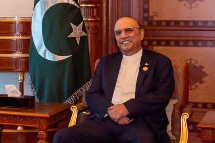 Zardari Begins China Visit to Boost Economic Ties