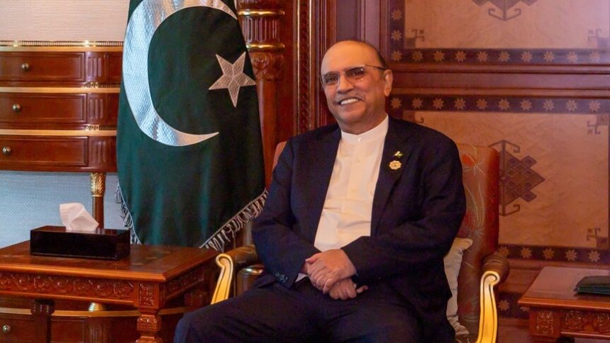 Zardari Begins China Visit to Boost Economic Ties