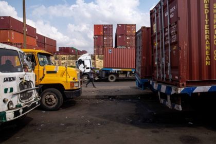 Truckers Unveil Rapid Response Team to Ease Apapa, Tin Can Gridlock