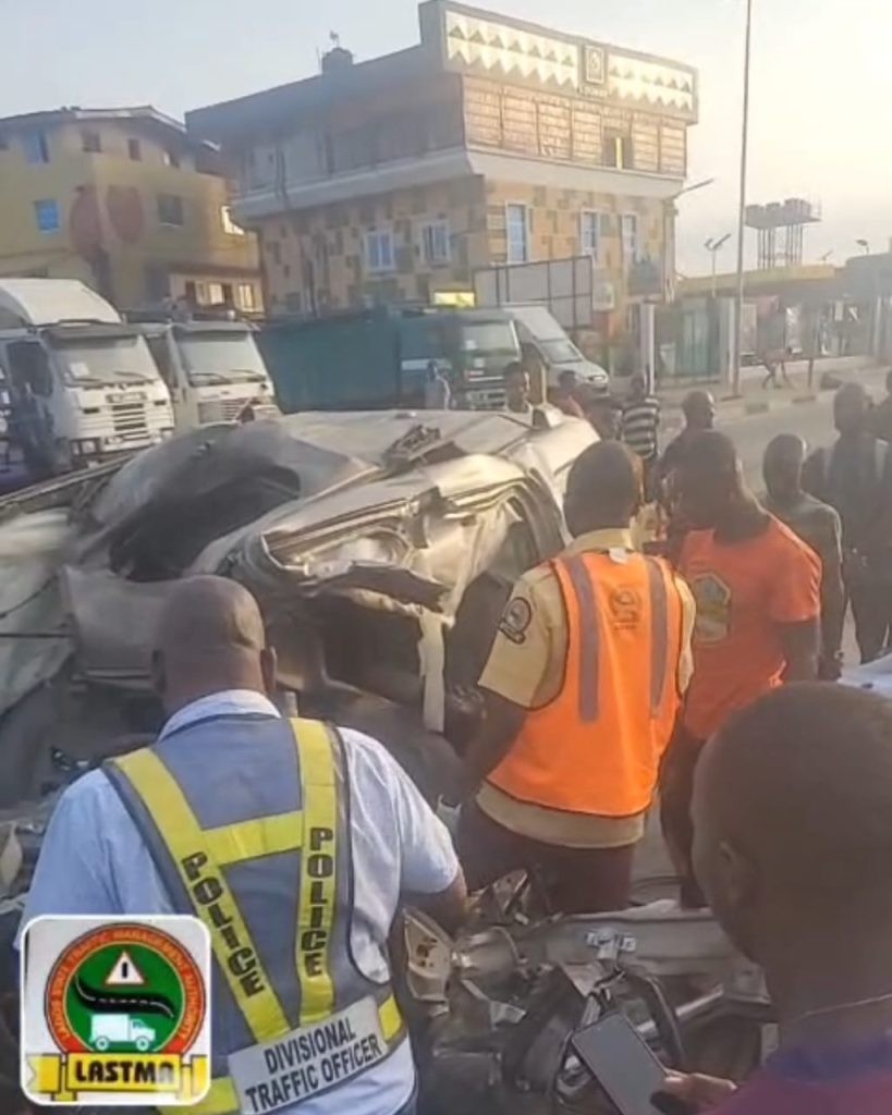 Driver Trapped, Killed in SUV Crash Along Oshodi-Apapa Corridor